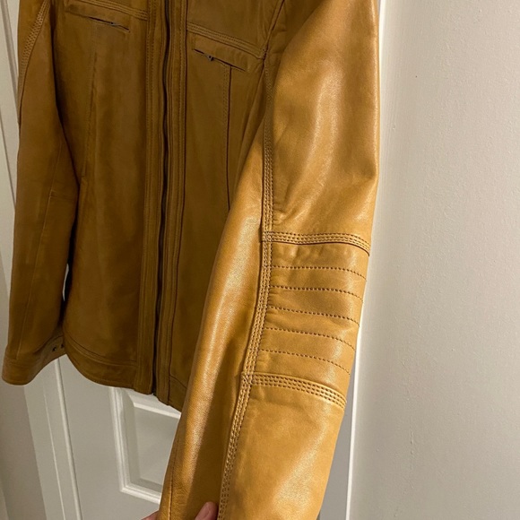 Brand New Tan Genuine leather mens jacket from Danier Leather - Picture 7 of 16